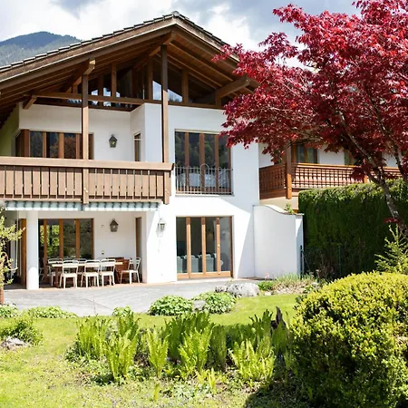 Haus Am Leitenfeld Holiday home Garmisch-Partenkirchen