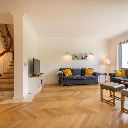 Haus Am Leitenfeld Holiday home Garmisch-Partenkirchen